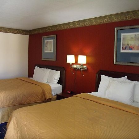 Country Inn Стерлинг Экстерьер фото